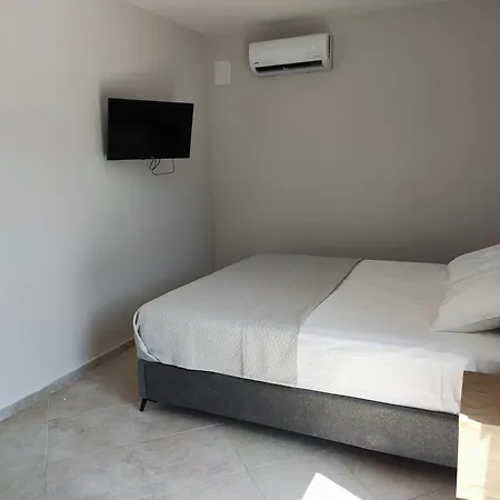 Pnoes مدينة سكياثوس