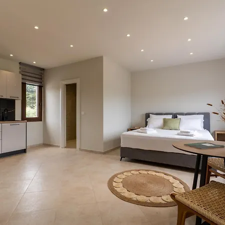 Pnoes Apartment