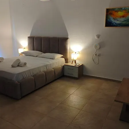 Apartment Pnoes *